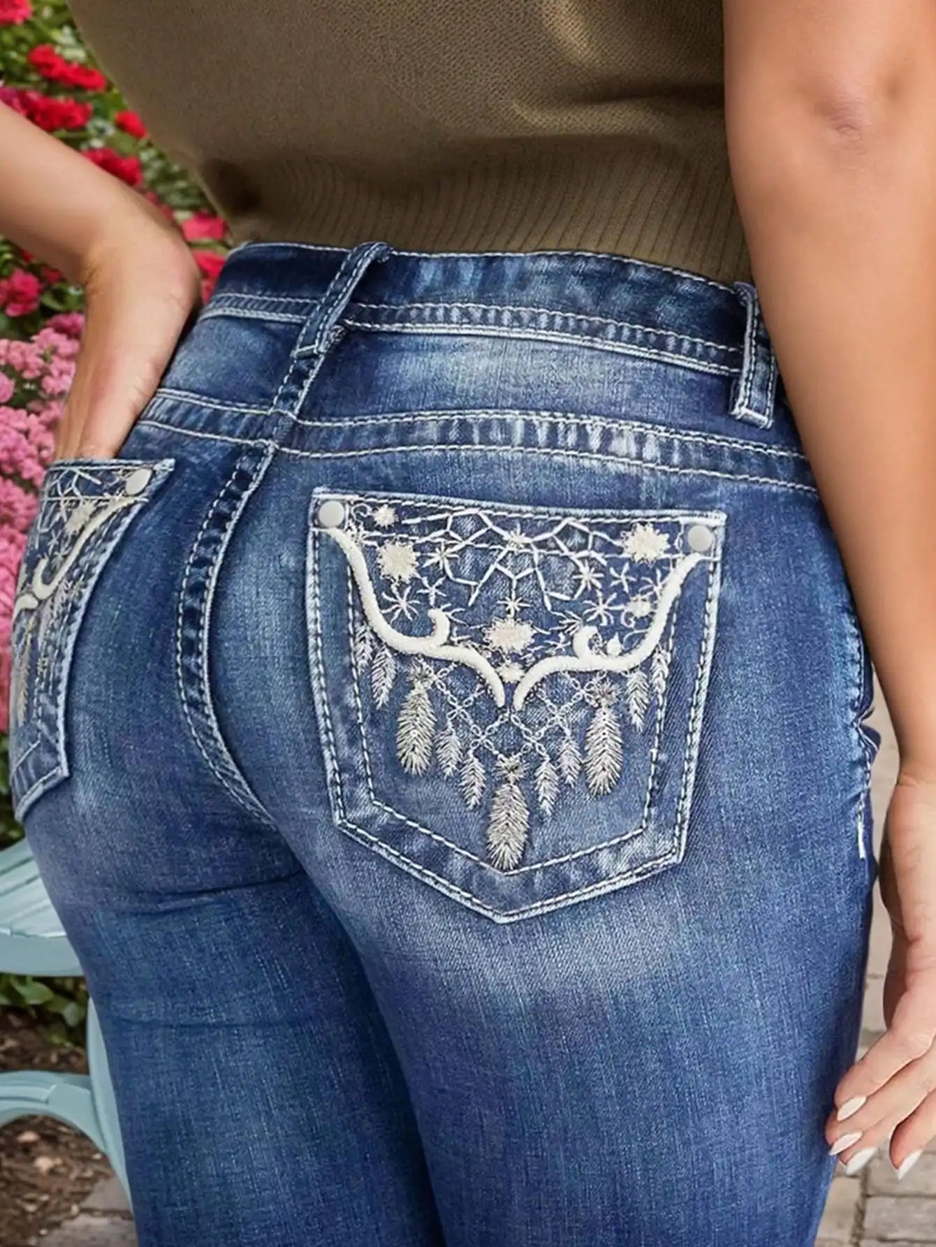 Women’s Bootcut Jeans – Slim Fit – Stretch Denim – Contrast Stitching – Full Length