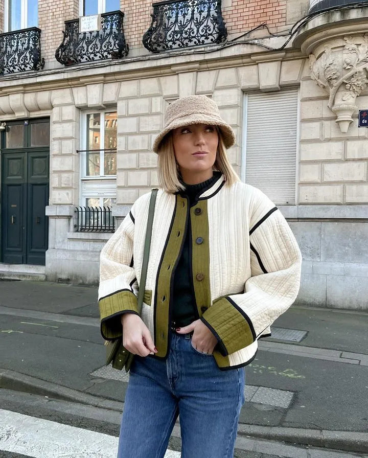 Women's contrast color short jacket