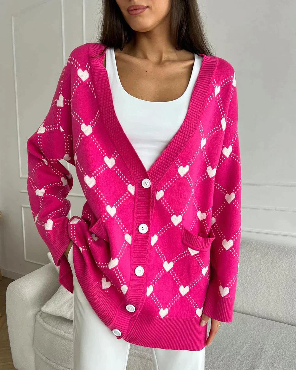 Women's knitted cardigan with heart print and buttons