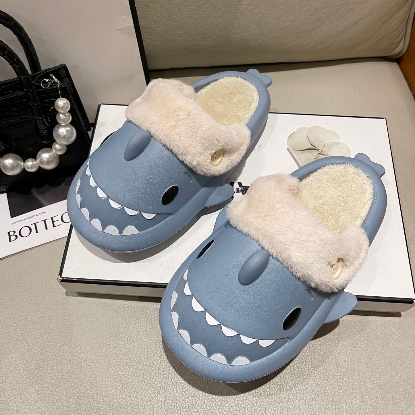 Women's shark head waterproof indoor non-slip plush slippers