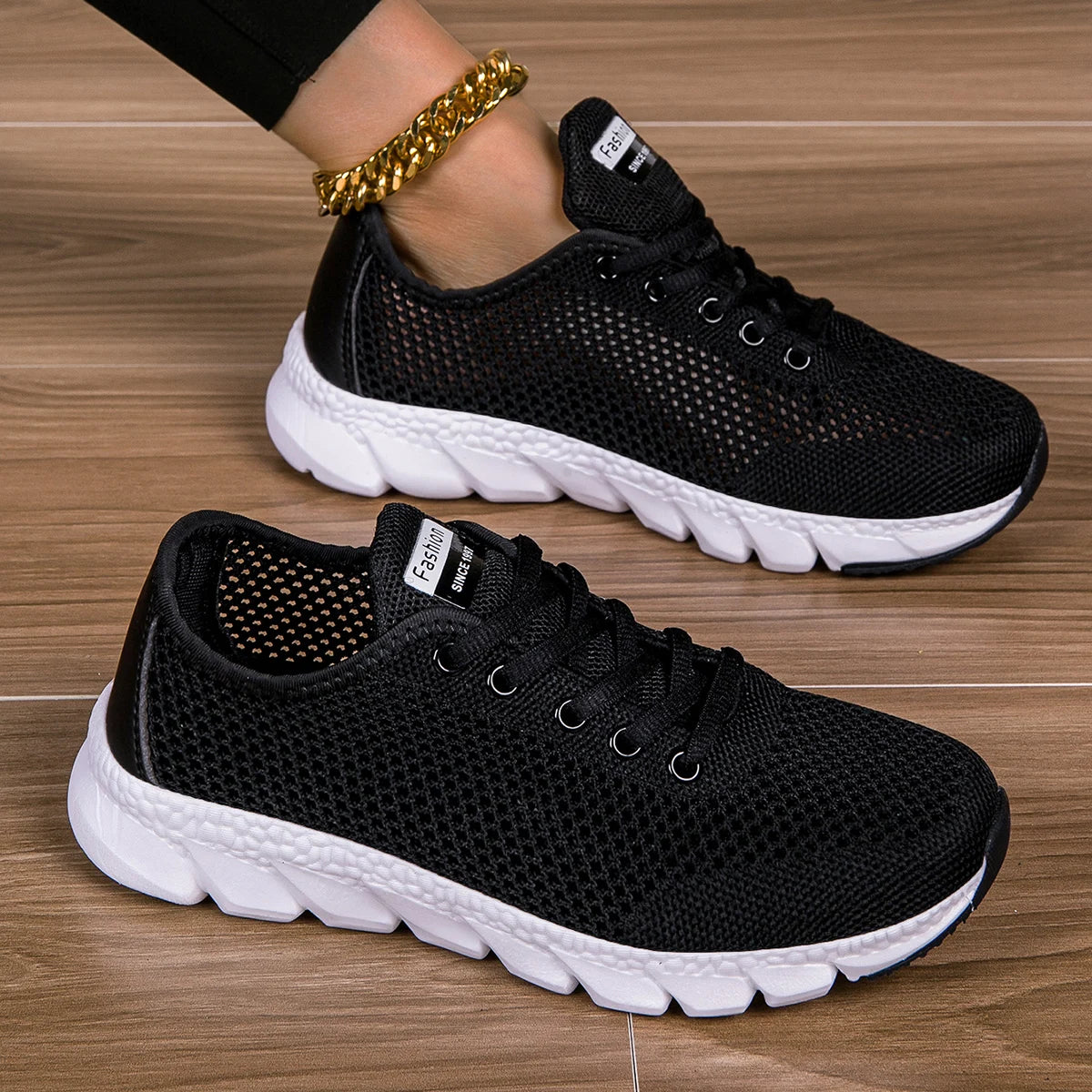 Hollowed-Out Woven Summer Running Shoes