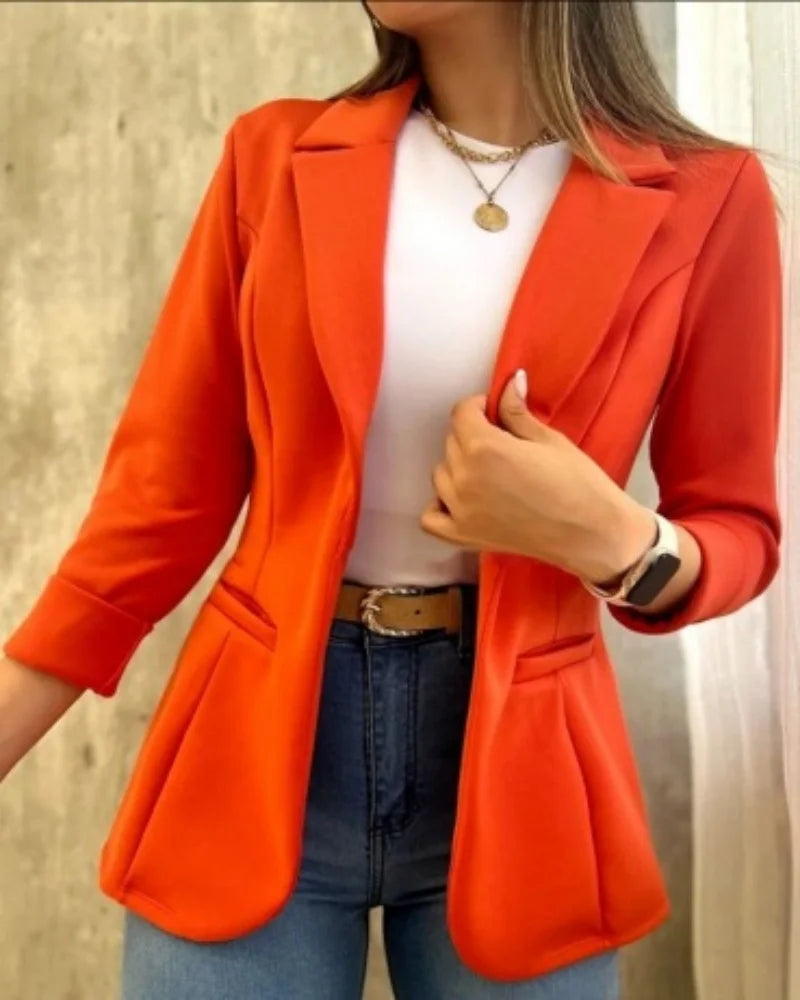 Women's tailored blazer for bold style