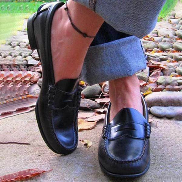 Women’s Leather Penny Loafers – Classic Slip-On – Moccasin-Style – Low Heel Elegant Wear