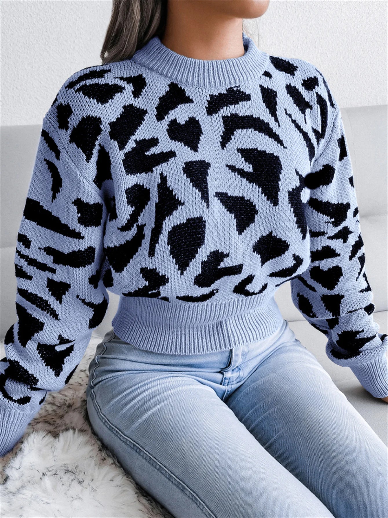 Women's neck leopard print cropped sweater