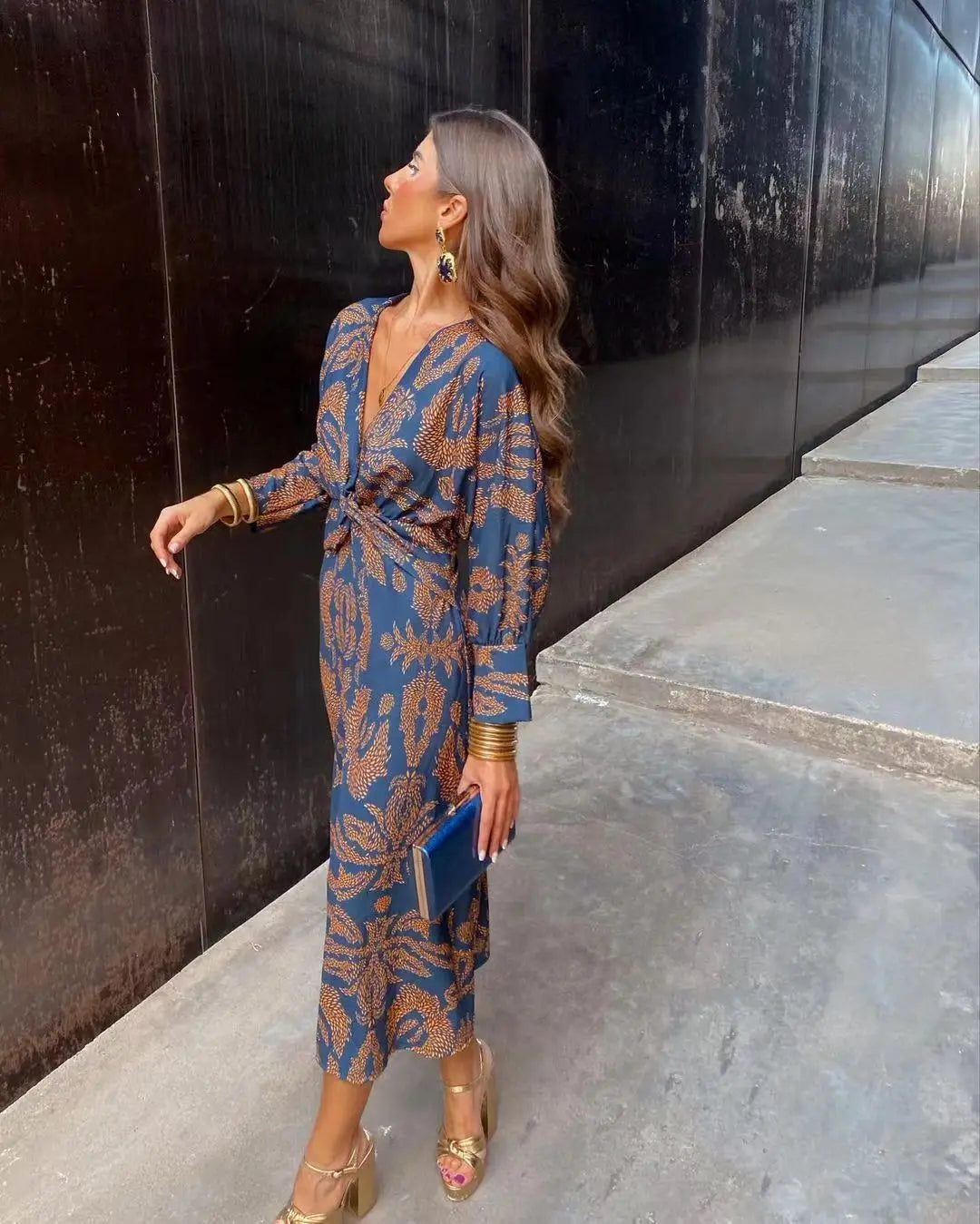 Women's Midi Dress - V-Neck - Long Sleeve - Form-Fitting Elegant Style