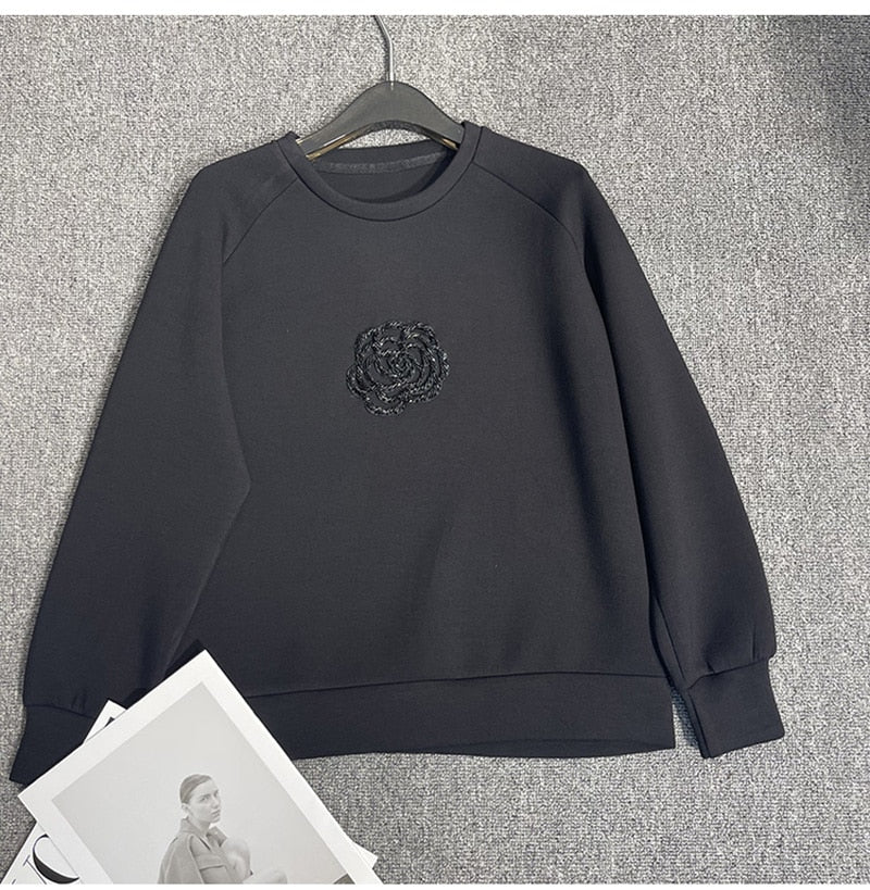 Women's loose round neck camellia sweatshirt