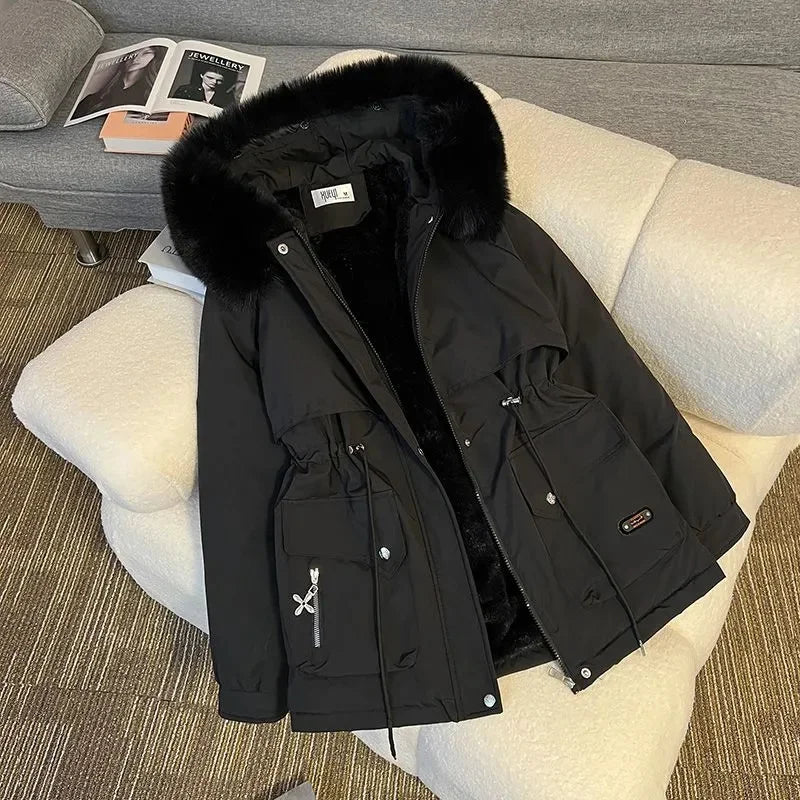 Women's thick warm hooded winter parka with snow padding