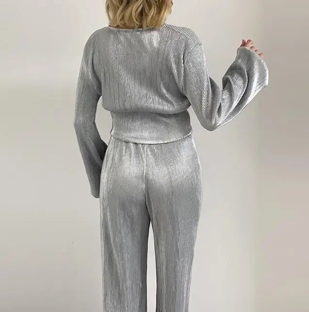 Women's casual V-neck top and wide-leg trousers set