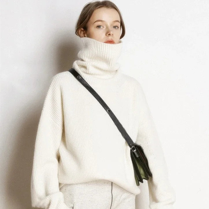 Women’s casual oversized knitted turtleneck sweater
