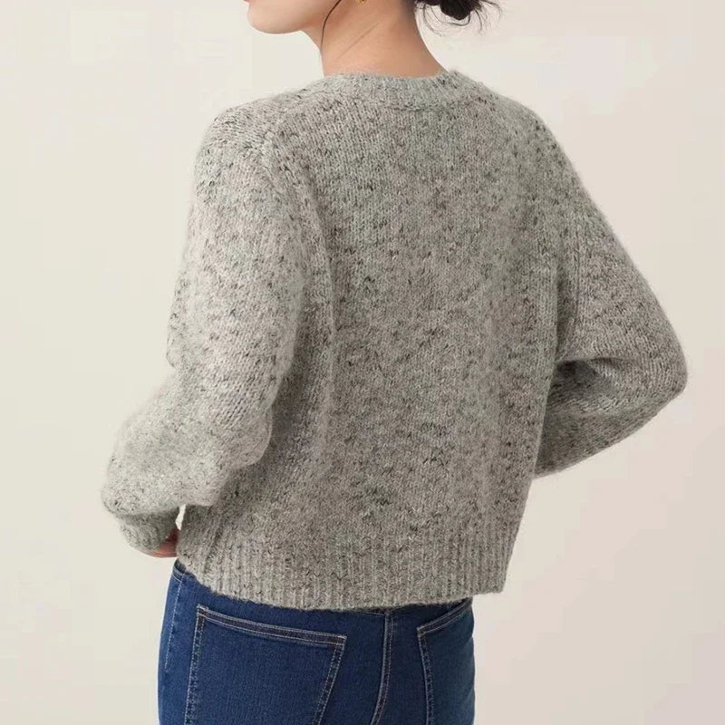 Stylish knit cardigan for women