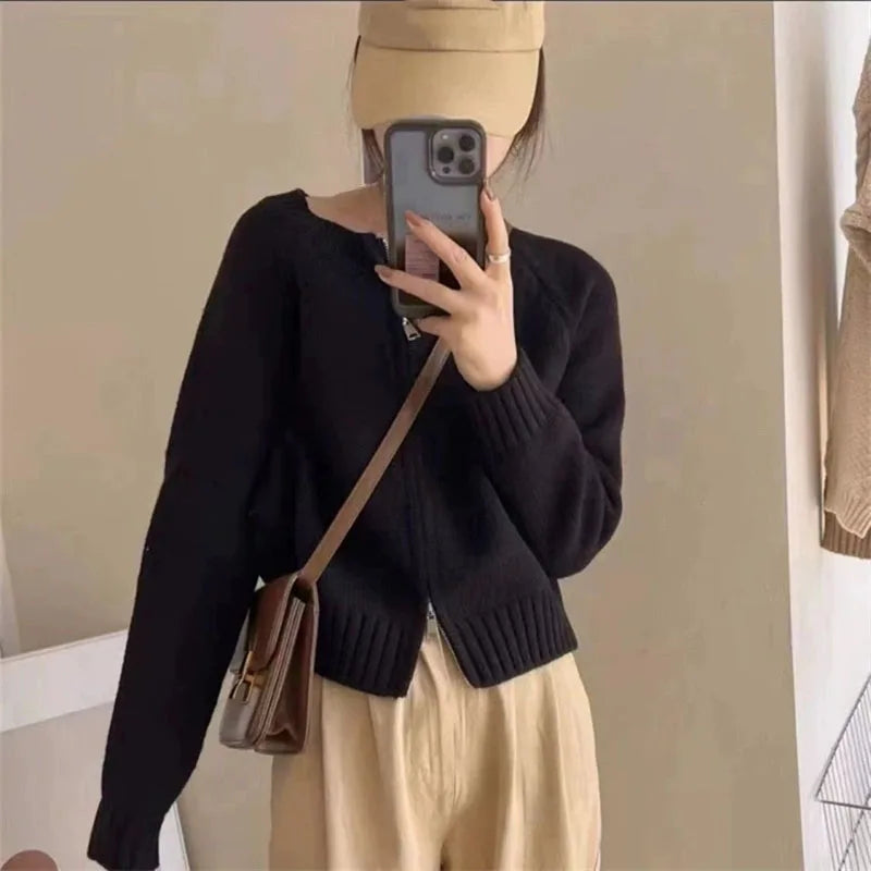 Women’s Cropped Cardigan – Wool Knit – Relaxed Fit – Long Sleeve Open Front
