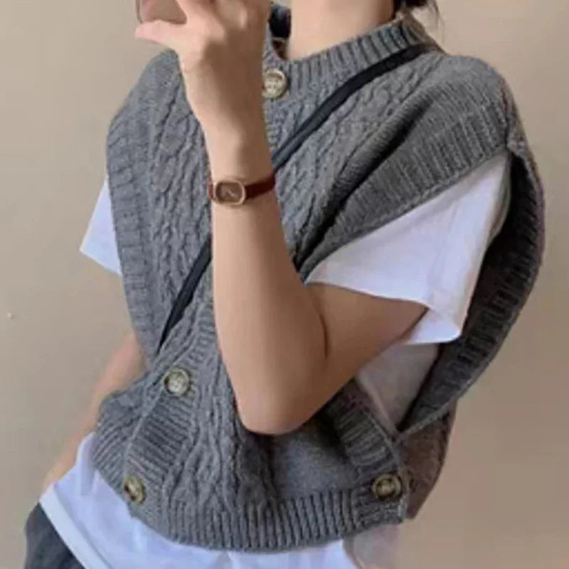 Women's sleeveless round neck knitted cardigan