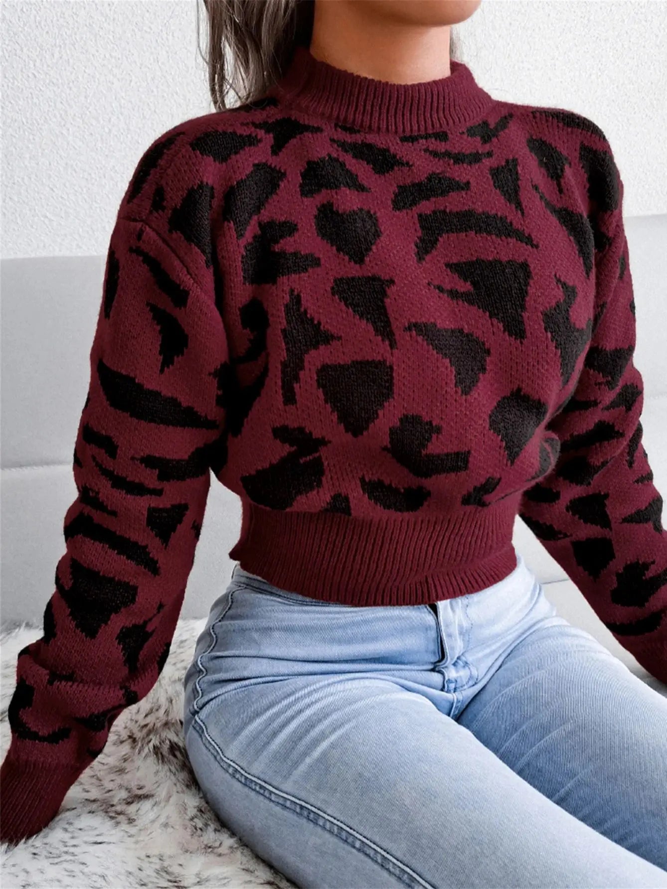 Women's neck leopard print cropped sweater