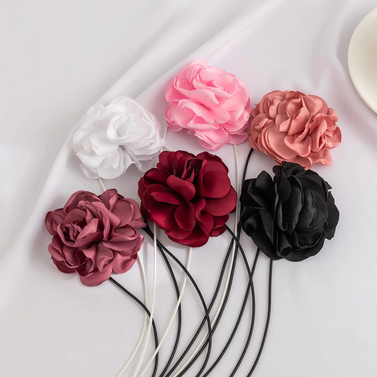 Elegant Satin Rose Clavicle Choker Necklace