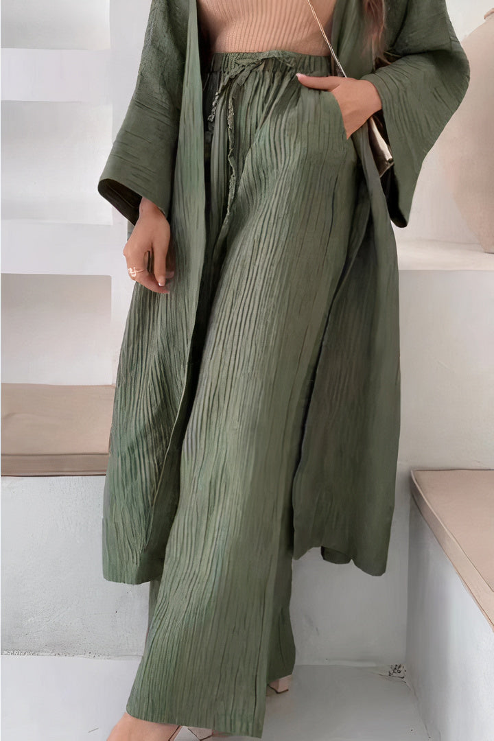 Siri - Elegant women's pleated top & wide-leg pants set