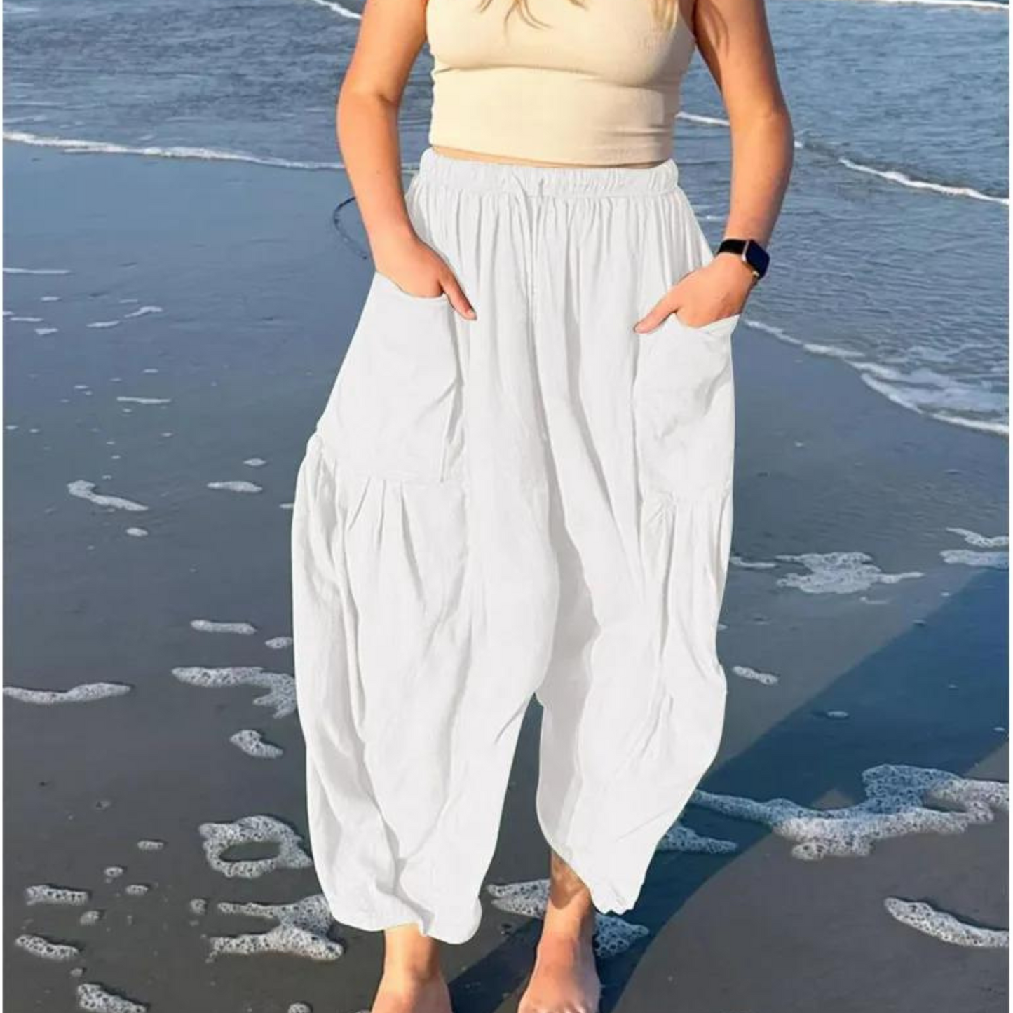 Women's wide leg trousers with elasticated waistband and pockets