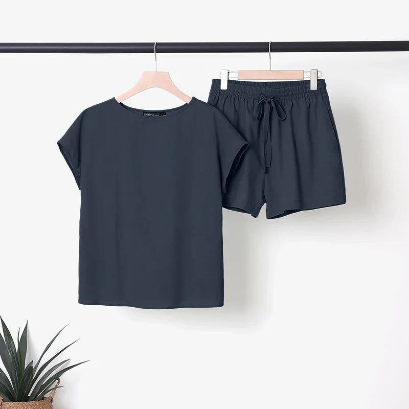 Women’s Linen Two-Piece Set - Relaxed Fit Top and Adjustable Waist Shorts