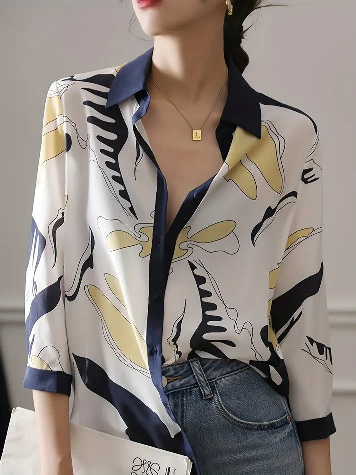 Women's Blouse - Abstract Pattern - Contrast Collar & Cuffs - Relaxed Fit - 3/4 Sleeve