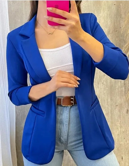 Women's tailored blazer for bold style