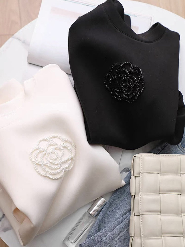 Women's loose round neck camellia sweatshirt