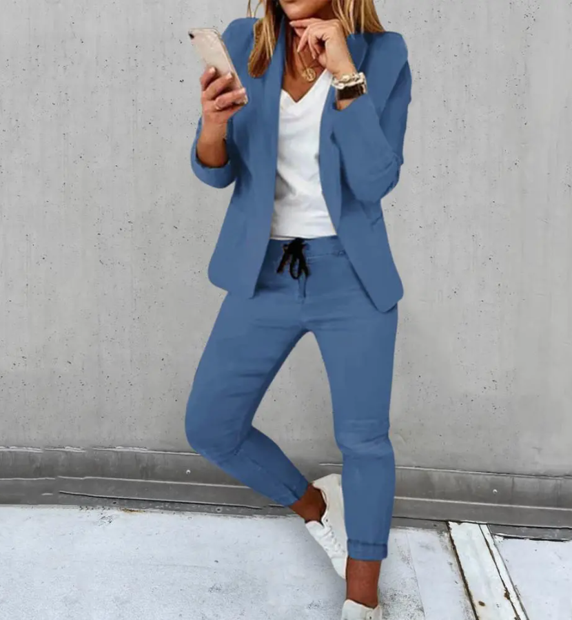 Women’s Suit Set - Tailored Blazer - Jogger Pants - Relaxed Fit - Drawstring Waist