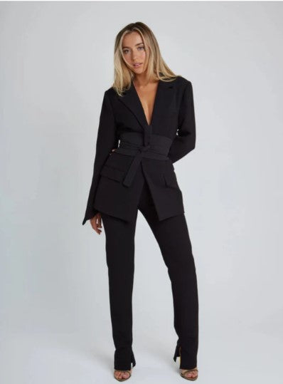 Women's Tailored Blazer - Single Breasted - Notched Lapel - Belted Waist - Front Pockets
