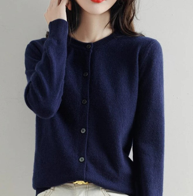Women's lightweight autumn sweater