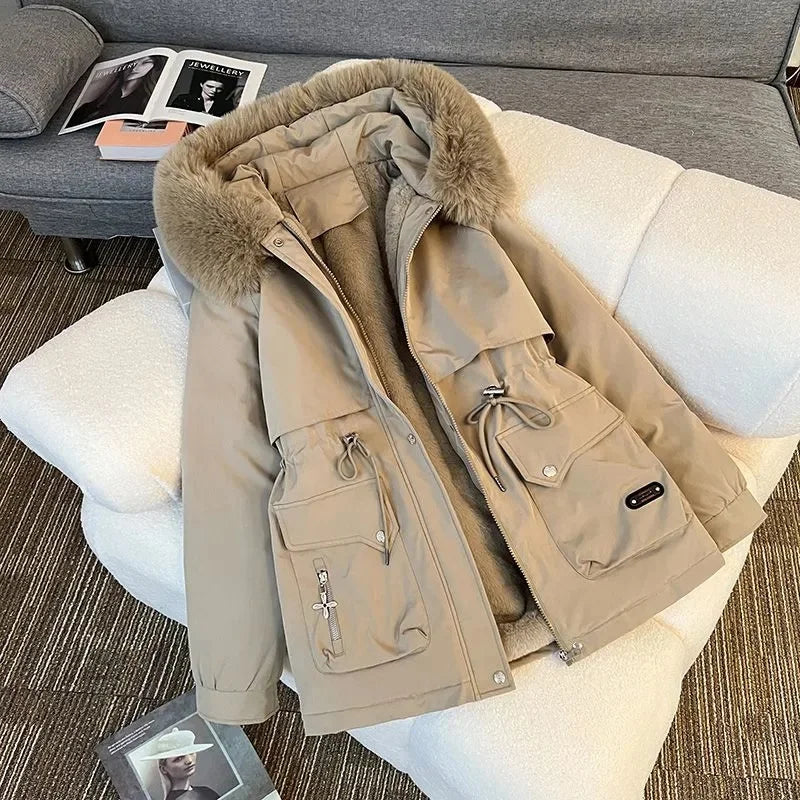 Women's thick warm hooded winter parka with snow padding
