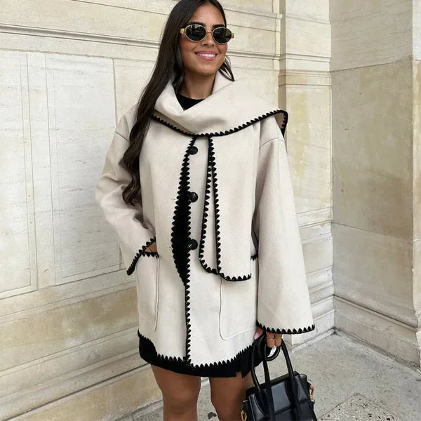 Stylish winter jacket for women with front pockets