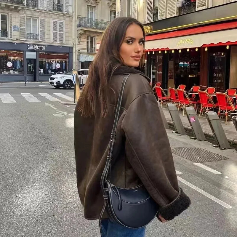 Women's oversized pilot jacket with teddy lining