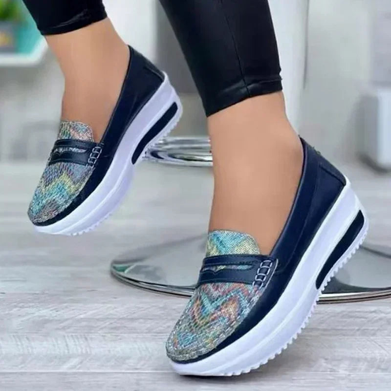 Women's breathable slip-on casual shoes with soft sole