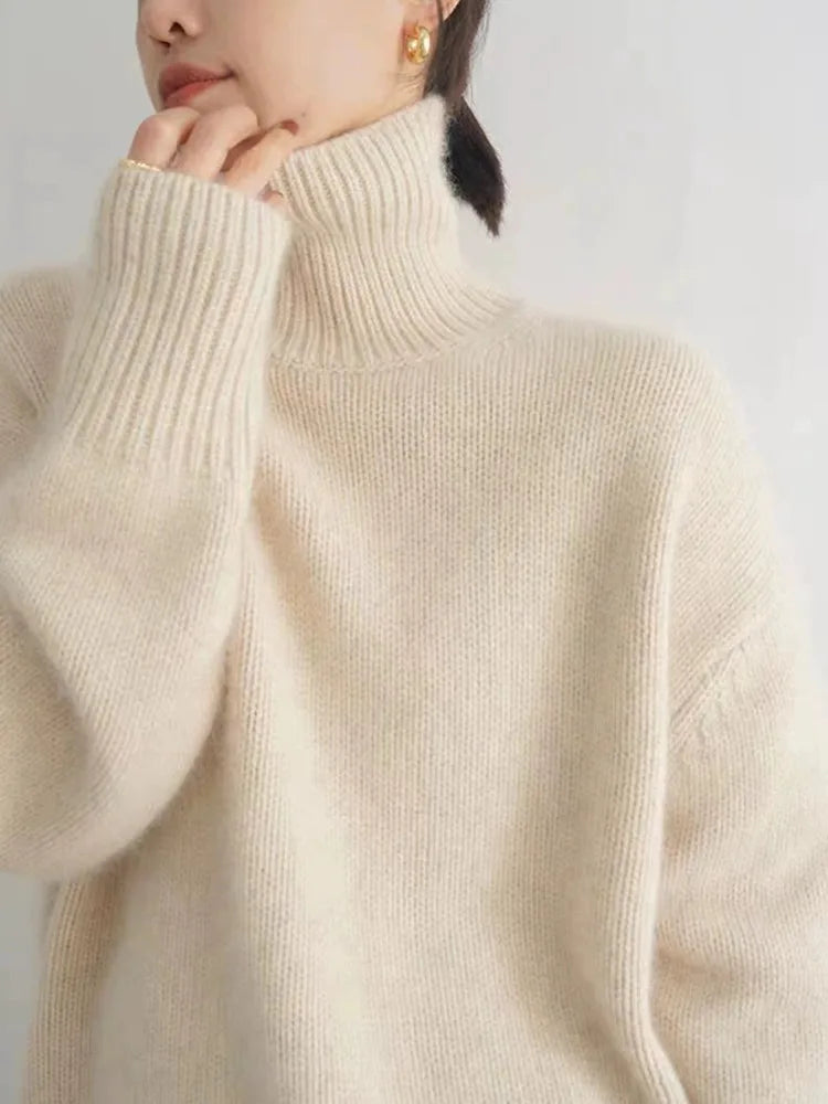 Women’s Turtleneck Sweater - Knitted Wool Blend - Relaxed Fit - Long Sleeve Ribbed Cuffs