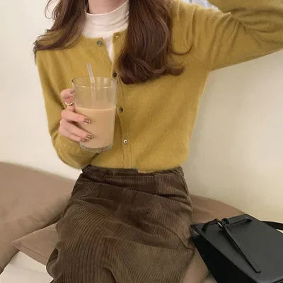 Women’s Cardigan Sweater – Soft Wool Blend – Relaxed Fit – Crew Neck – Button-Up Front