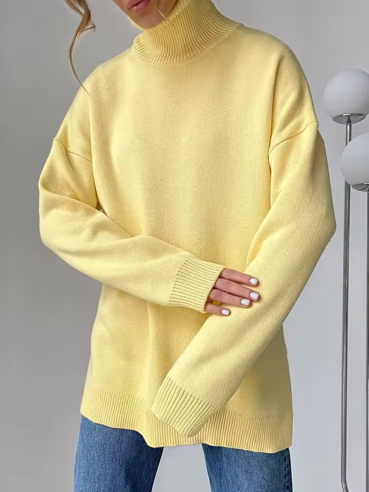 Women’s Turtleneck Sweater – Relaxed Fit – Fine Knit – Side Slit Hem – Long Sleeve