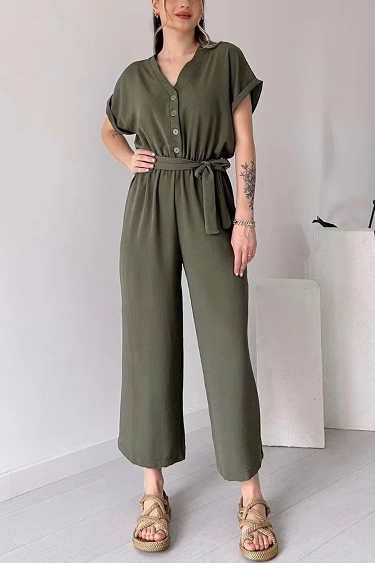 Women's short sleeve single-breasted waisted jumpsuit