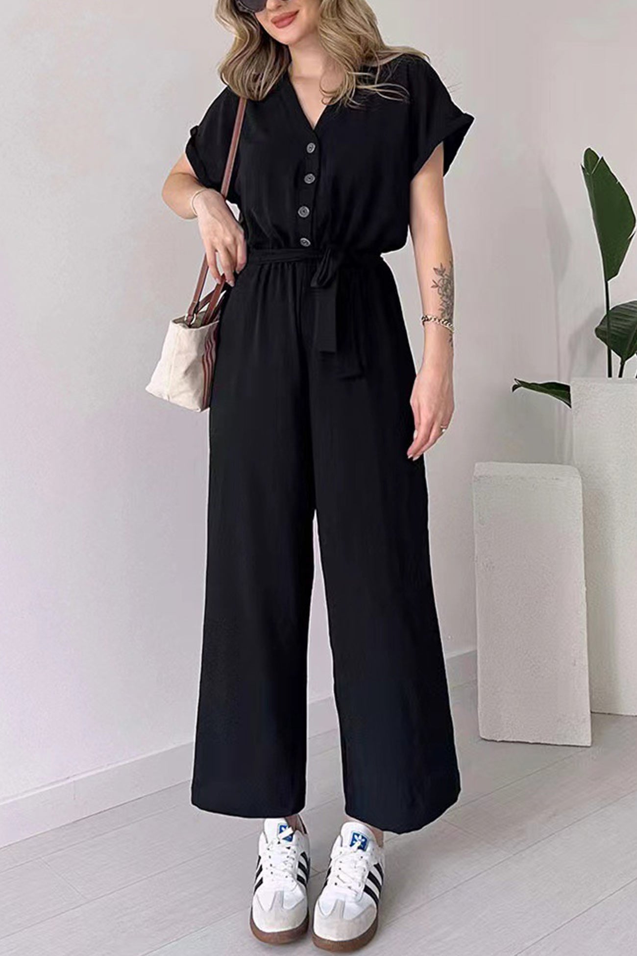 Women's short sleeve single-breasted waisted jumpsuit