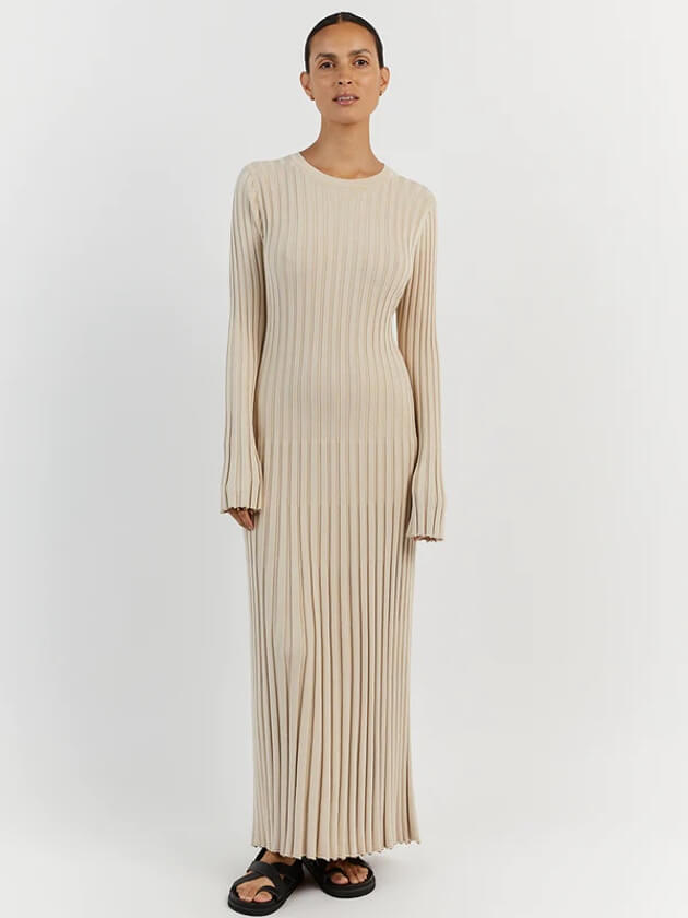 Women's Ribbed Knit Sweater - Fitted Stretch Fabric - Long Sleeve Round Neck
