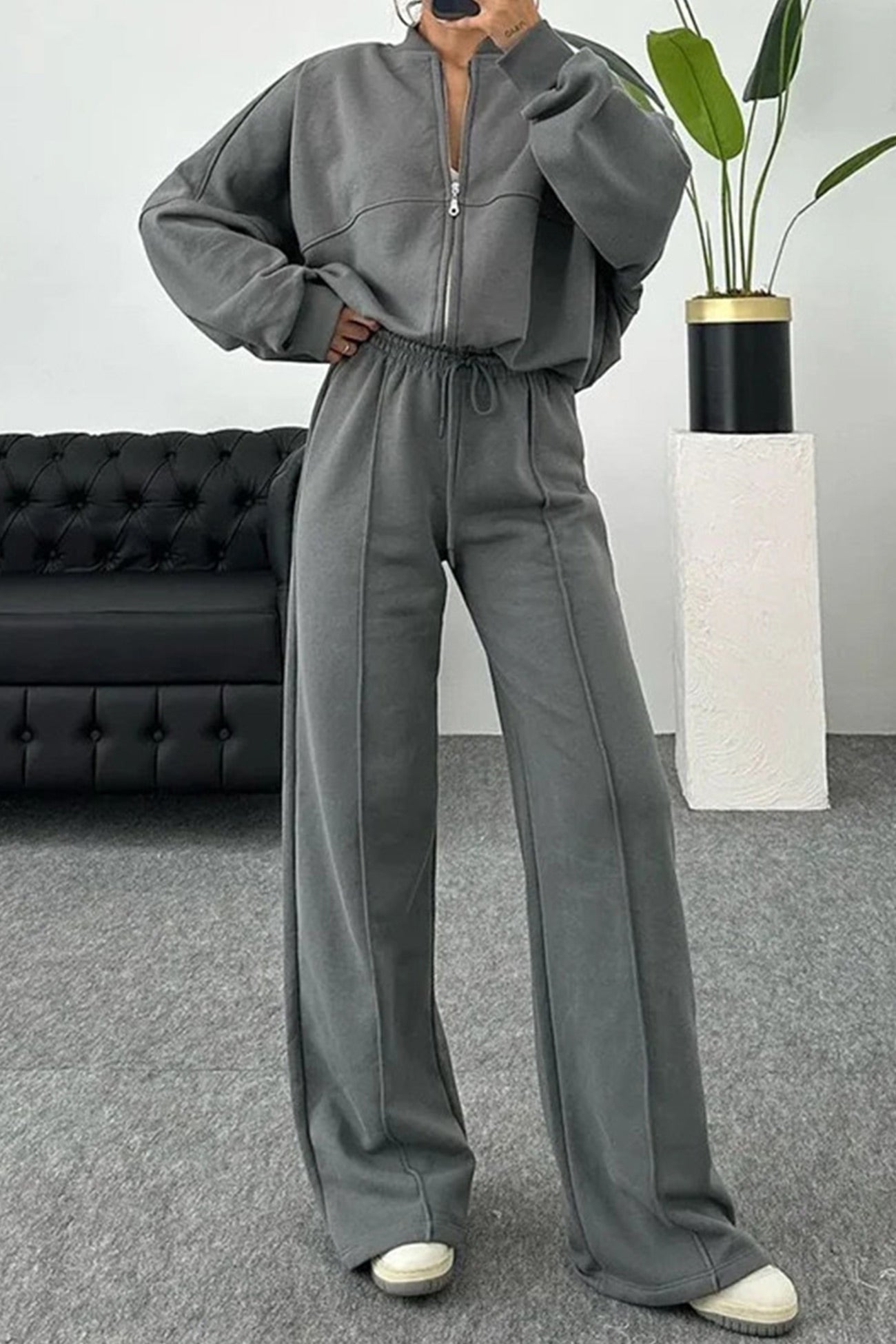 Women's zip-up sweatshirt and straight-leg pants set