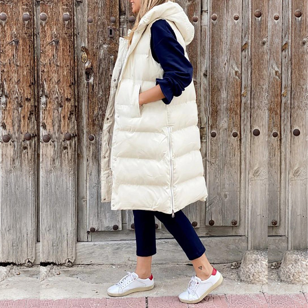 Women's sleeveless padded hooded vest