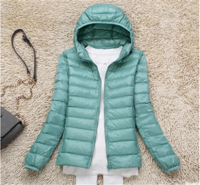 Women's Puffer Jacket - Lightweight Quilted - Hooded Water-Resistant Zip-Up