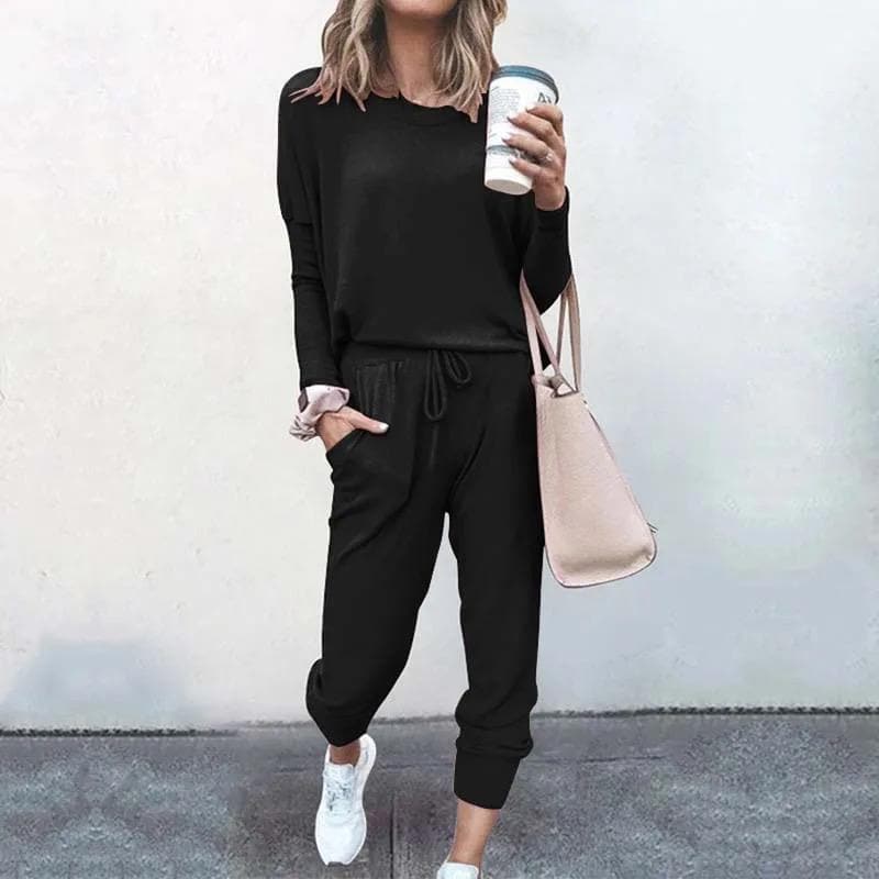 Women’s Jogging Set – Relaxed Fit – Long Sleeve Top & Cuffed Pants – Soft Knit Fabric