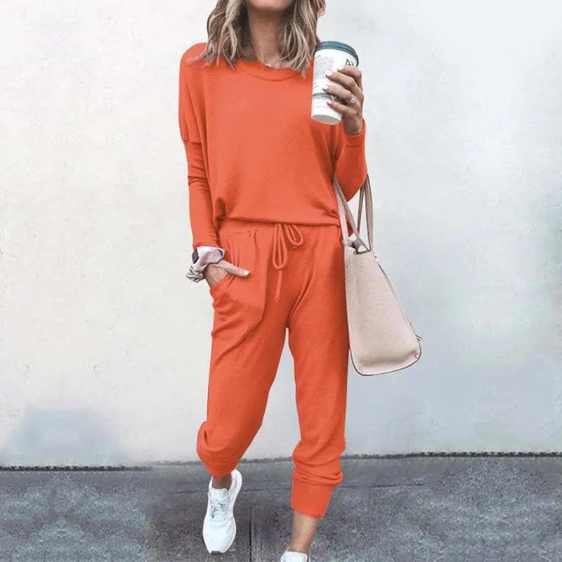 Women’s Jogging Set – Relaxed Fit – Long Sleeve Top & Cuffed Pants – Soft Knit Fabric