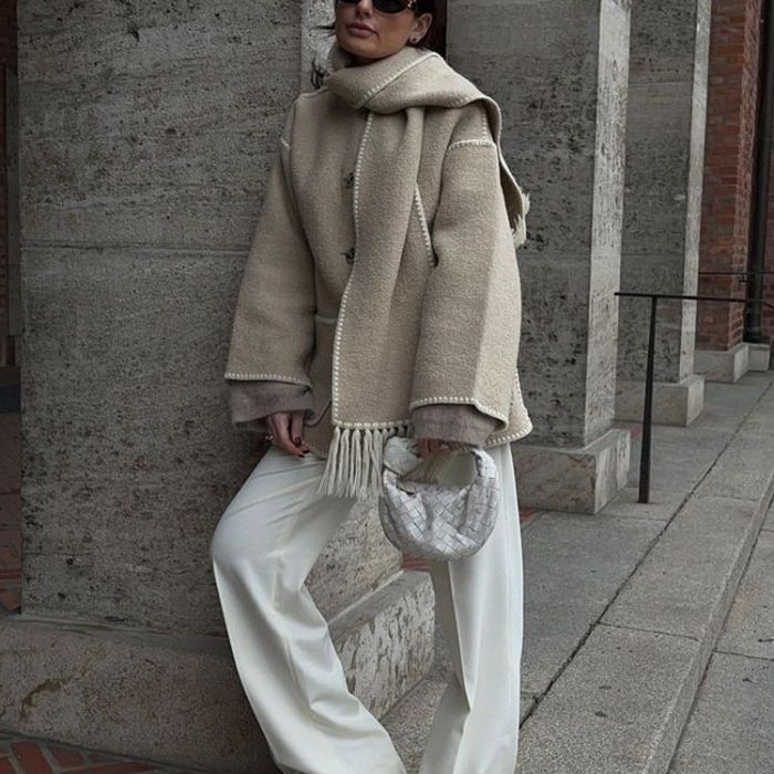 Women's autumn winter coat with scarf tassels