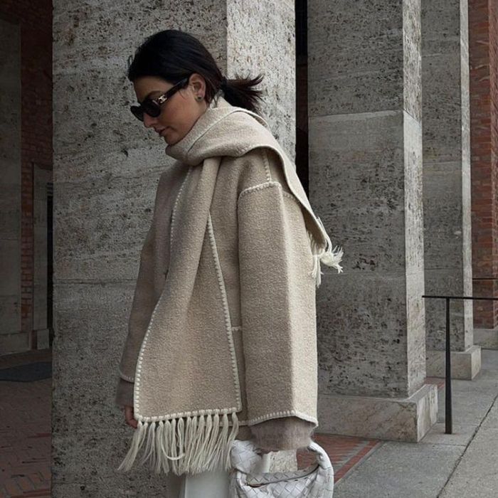 Women's autumn winter coat with scarf tassels