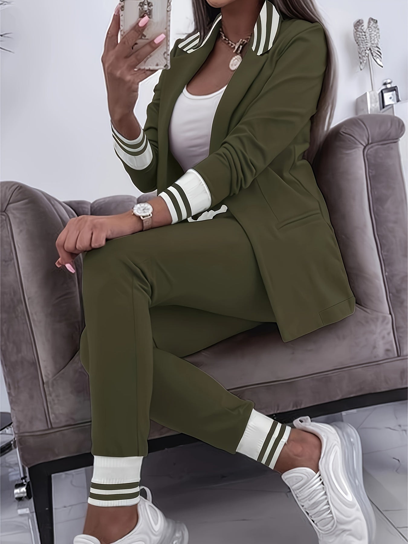 Striped collar two-piece casual suit with blazer and joggers for women