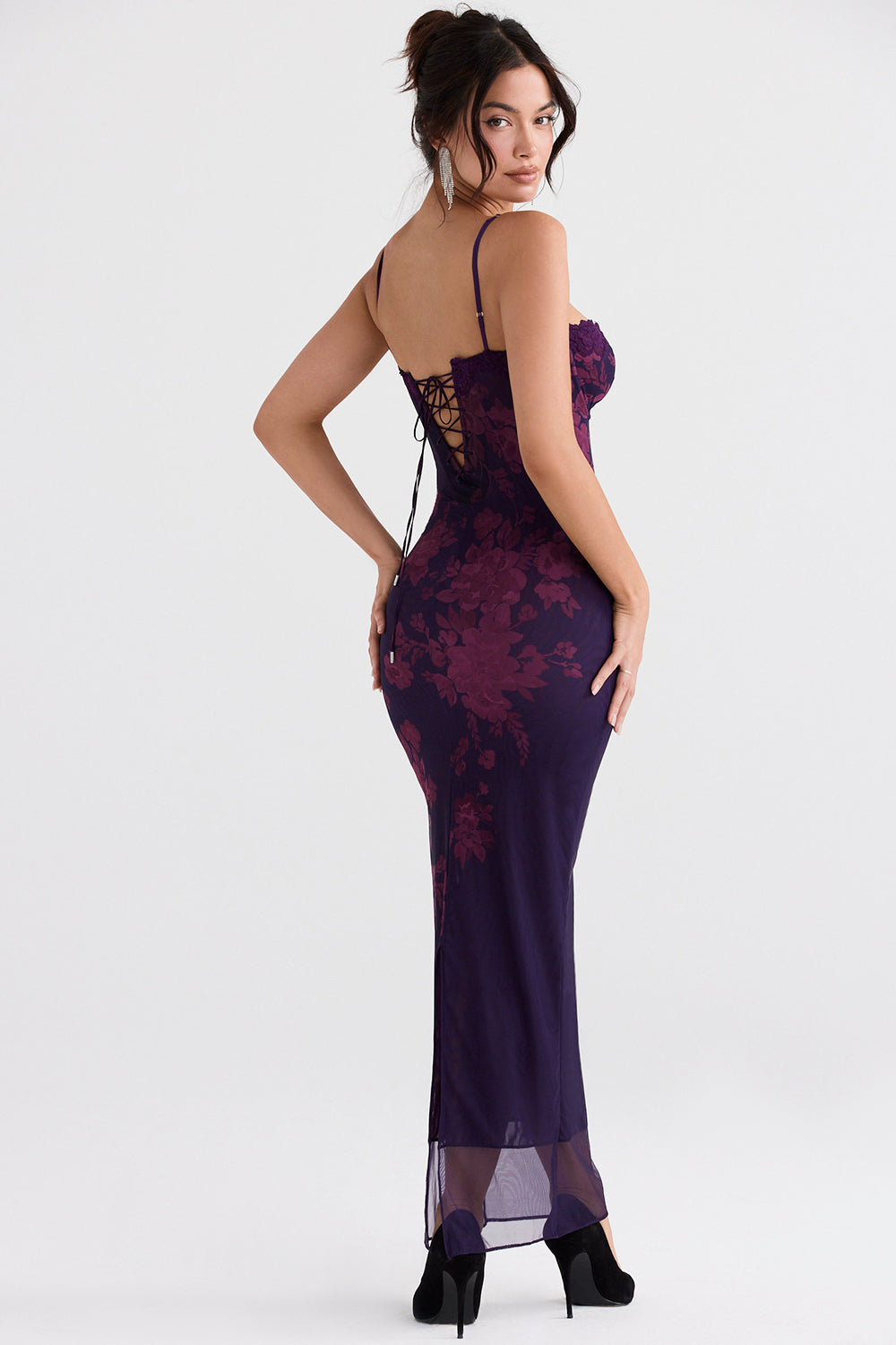 Women’s Maxi Dress – Bodycon Fit – Spaghetti Straps – Lace-Up Back – Floral Pattern