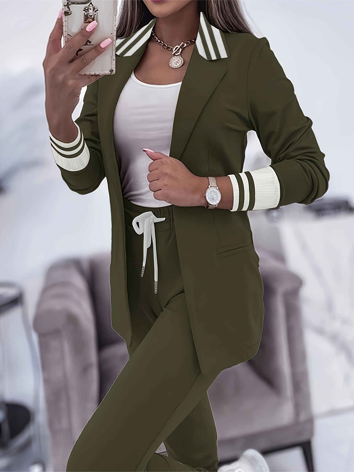 Striped collar two-piece casual suit with blazer and joggers for women