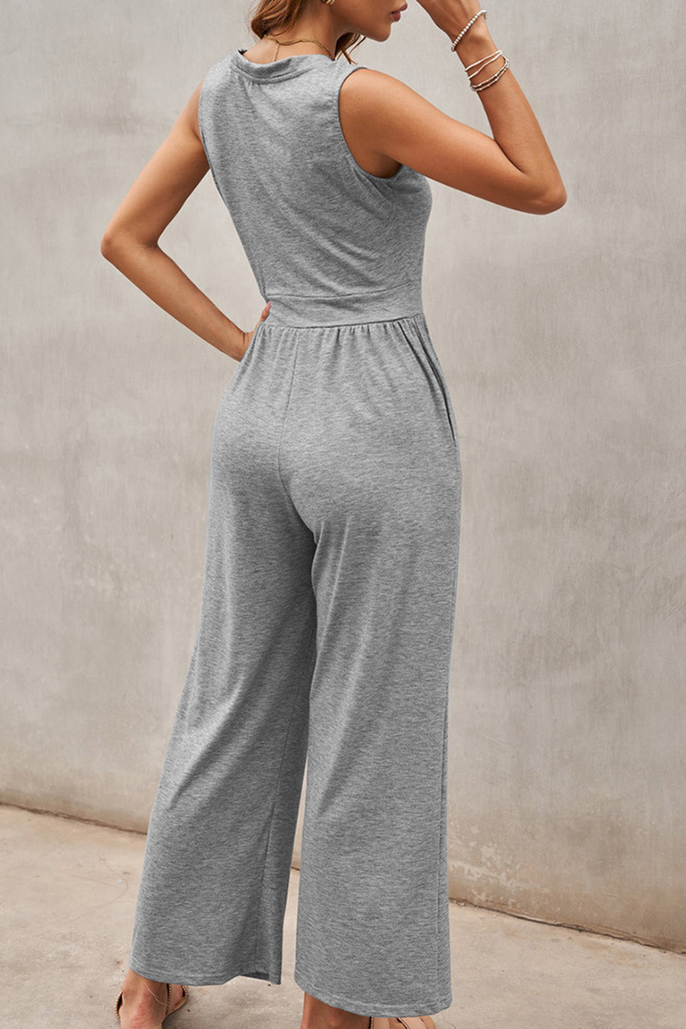 Women's Sleeveless Jumpsuit - Scoop Neck - Wide Leg - Flowy Lightweight Casual Wear