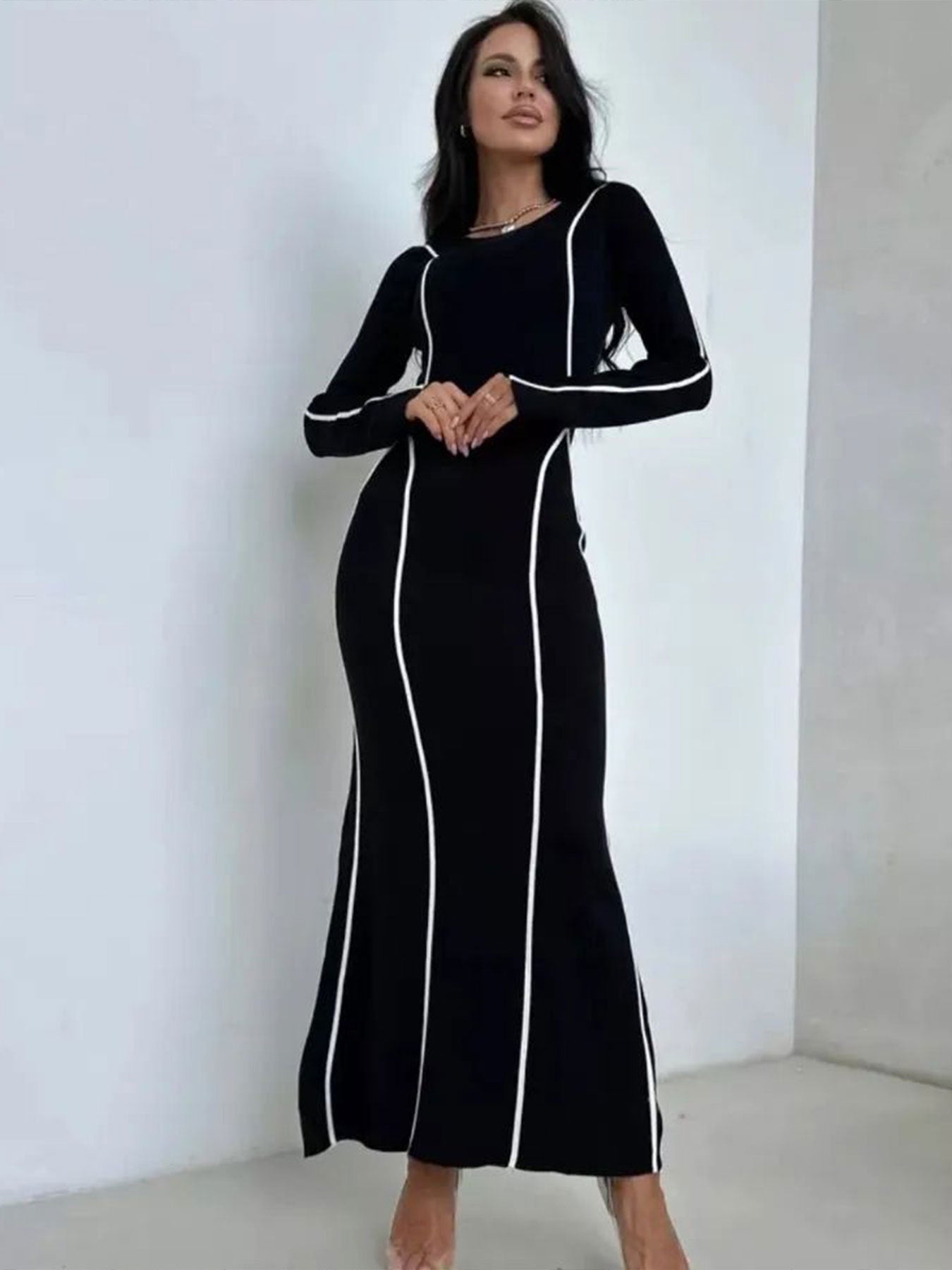 Women's Elegant Long Sleeve Maxi Dress - Striking Contrast Stripes - Form-Fitting Silhouette