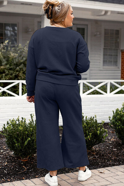 Women's textured long sleeve top and drawstring pants set